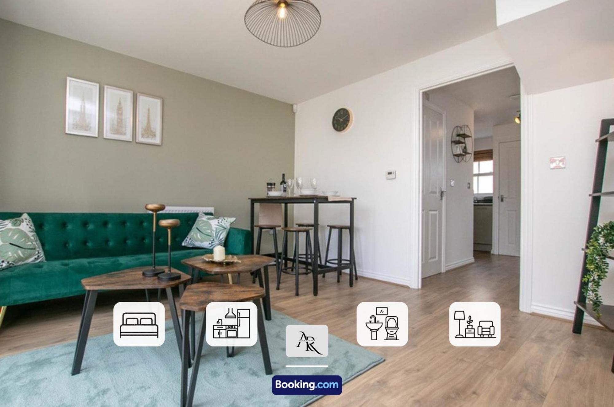 Cozy House By Ar Properties Short Lets & Serviced Accommodation Colchester Bagian luar foto